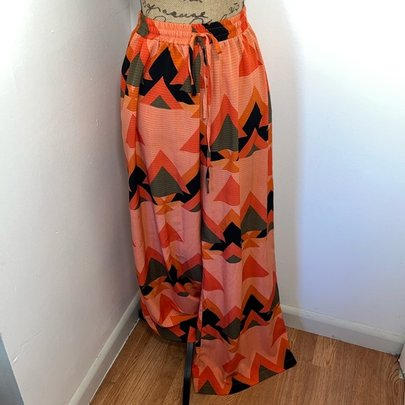 Rebdolls Geometric Palazo Pants - Picture 2 of 8